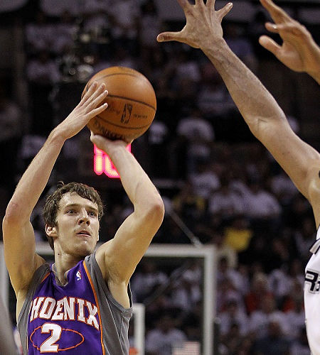 队提供巨大 队提供巨大