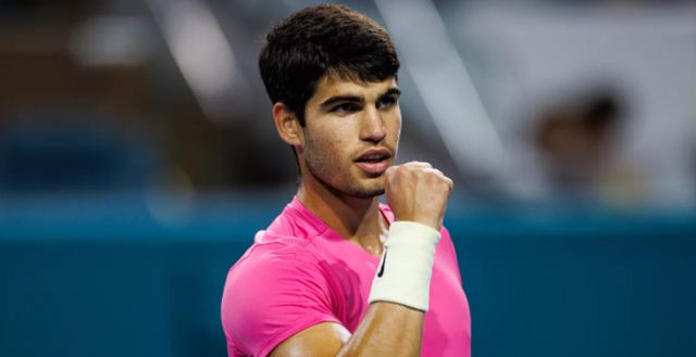 蹼泳接力冠 蹼泳接力冠